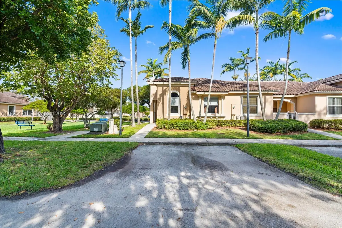 10997 SW 238th Ter, Homestead, FL 33032 - Image #1