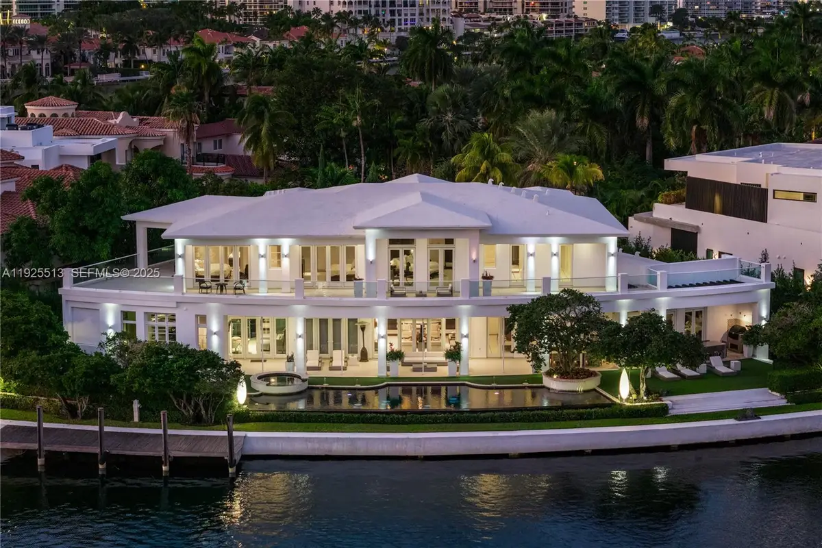 142 S Island, Golden Beach, FL 33160 - Image #1