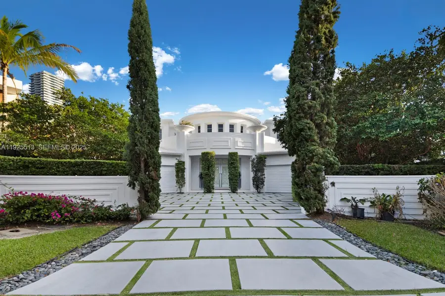 142 S Island, Golden Beach, FL 33160 - Image #2