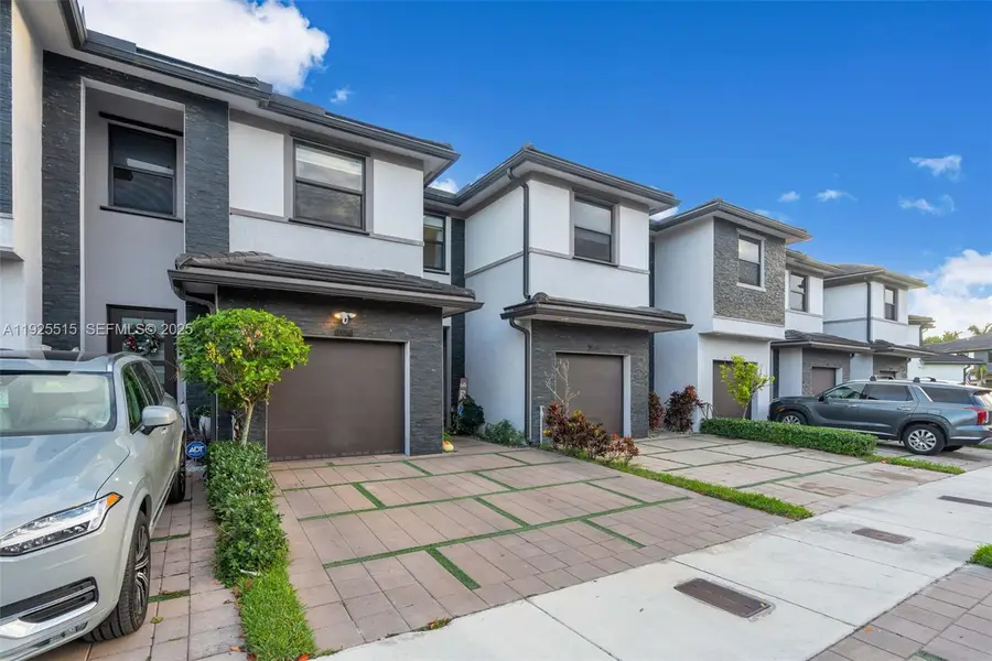 9114 NW 158th St, Miami Lakes, FL 33018 - Image #3