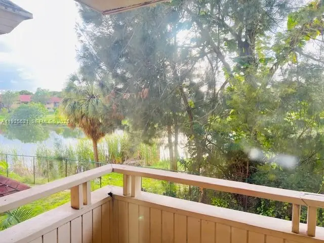 17530 NW 68th Ave #C2007, Hialeah, FL 33015 - Image #3