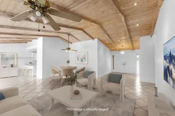 9811 SW 135th Ave, Miami, FL 33186