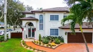 8204 NW 165 St Th, Miami Lakes, FL 33016 - Image #3