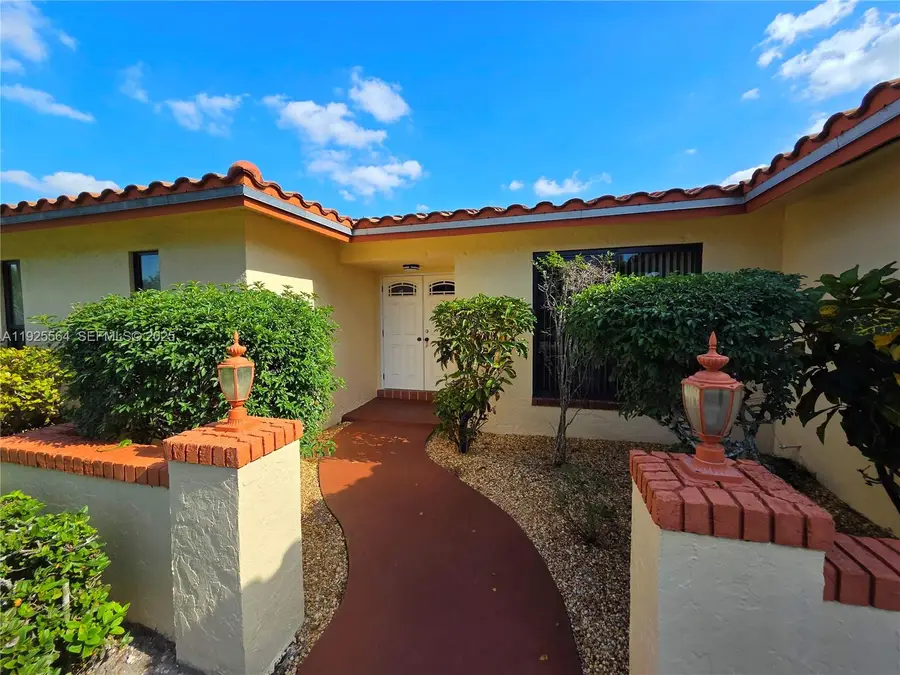 1327 NW 87th Ter, Coral Springs, FL 33071 - Image #3