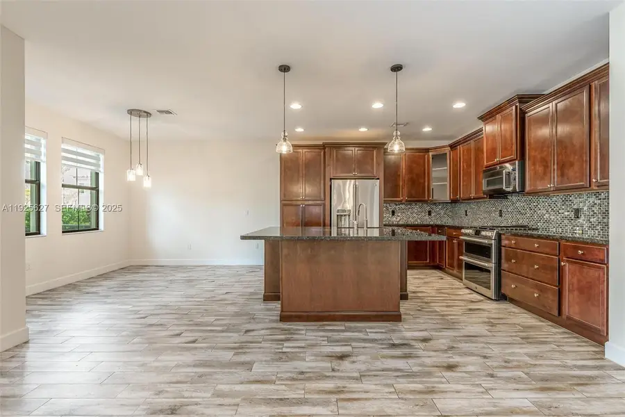 3155 NW 124th Way, Sunrise, FL 33323 - Image #2