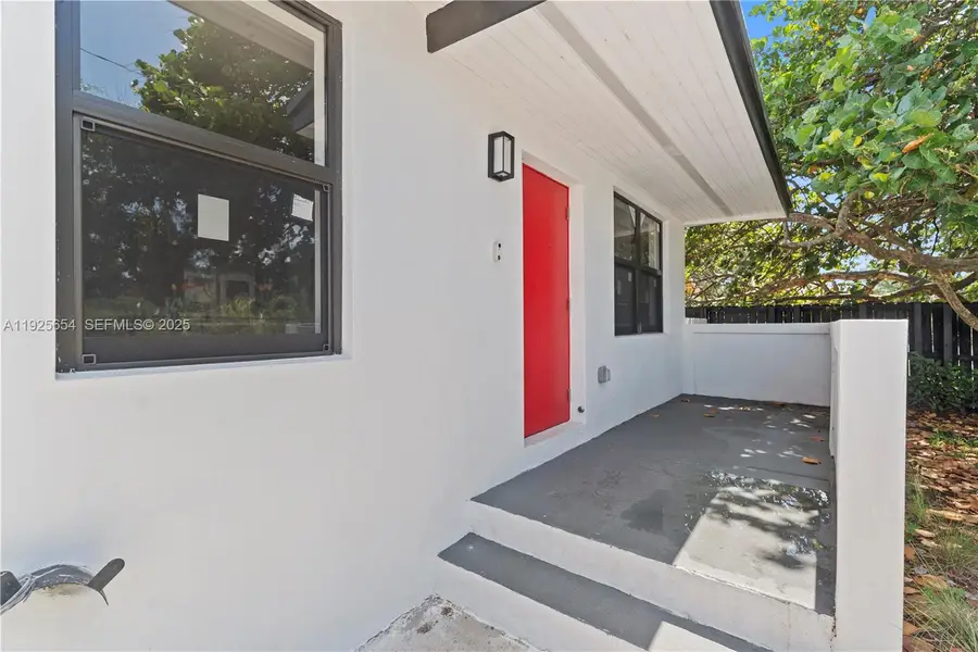 1745 NW 151st St, Miami Gardens, FL 33054 - Image #2