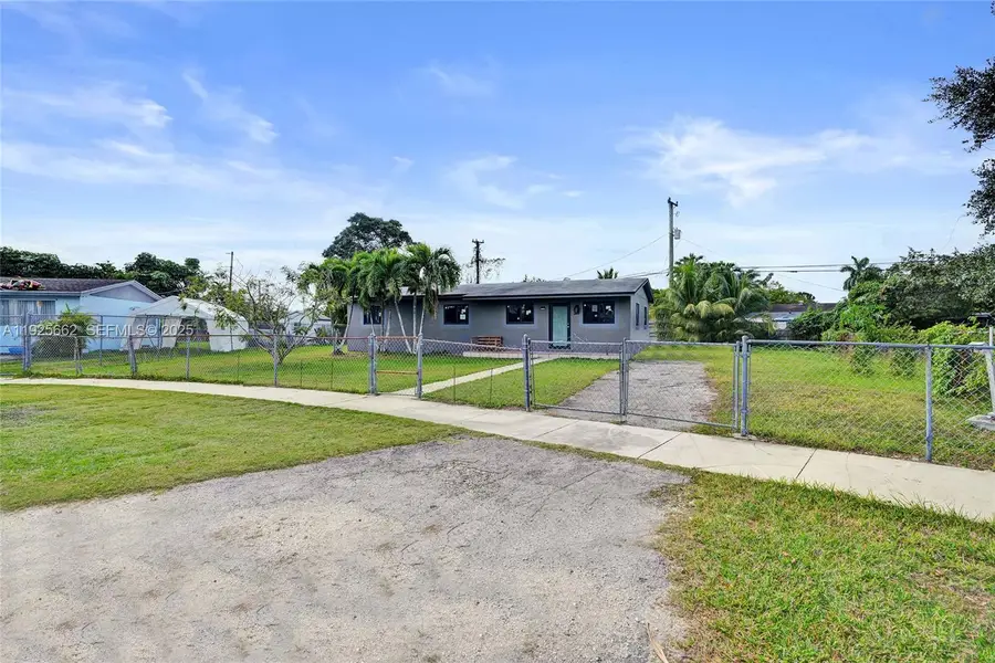 28640 SW 146th Ave, Homestead, FL 33033 - Image #2