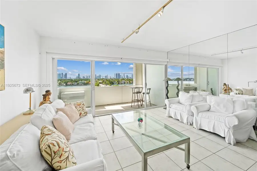 3 Island Ave #08H, Miami Beach, FL 33139 - Image #2