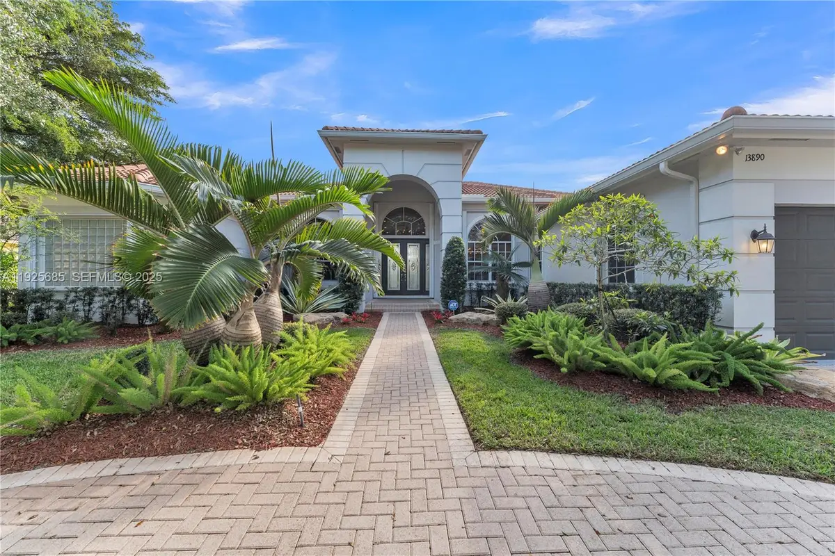 13890 SW 41st St, Davie, FL 33330 - Image #1