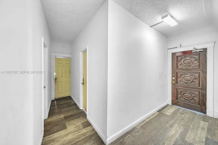 1725 NW 19th St, Miami, FL 33125 - Image #2