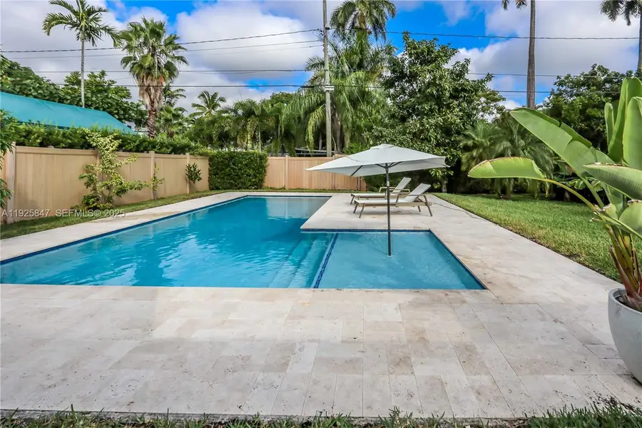 1417 Jackson St, Hollywood, FL 33020 - Image #2