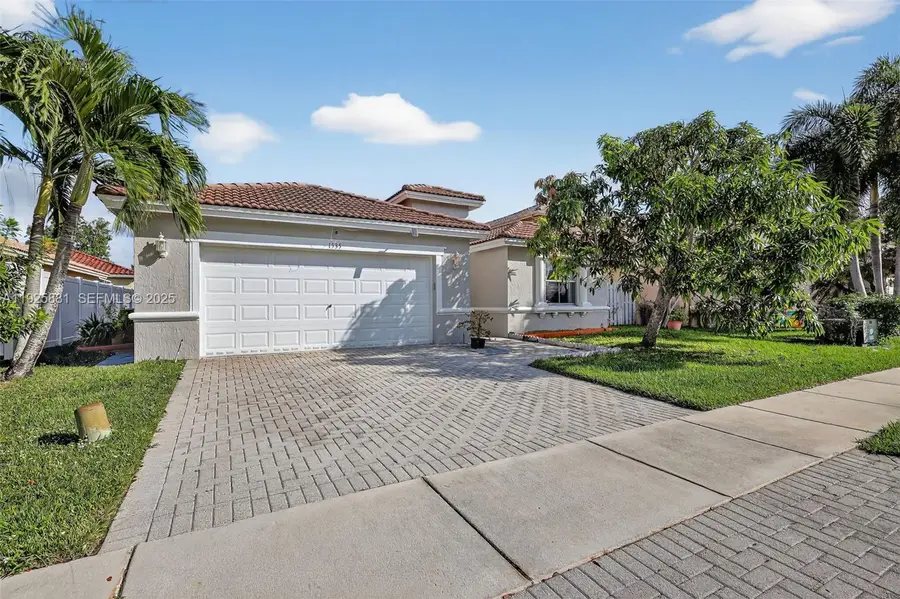 1535 SW 187th Ave, Pembroke Pines, FL 33029 - Image #3