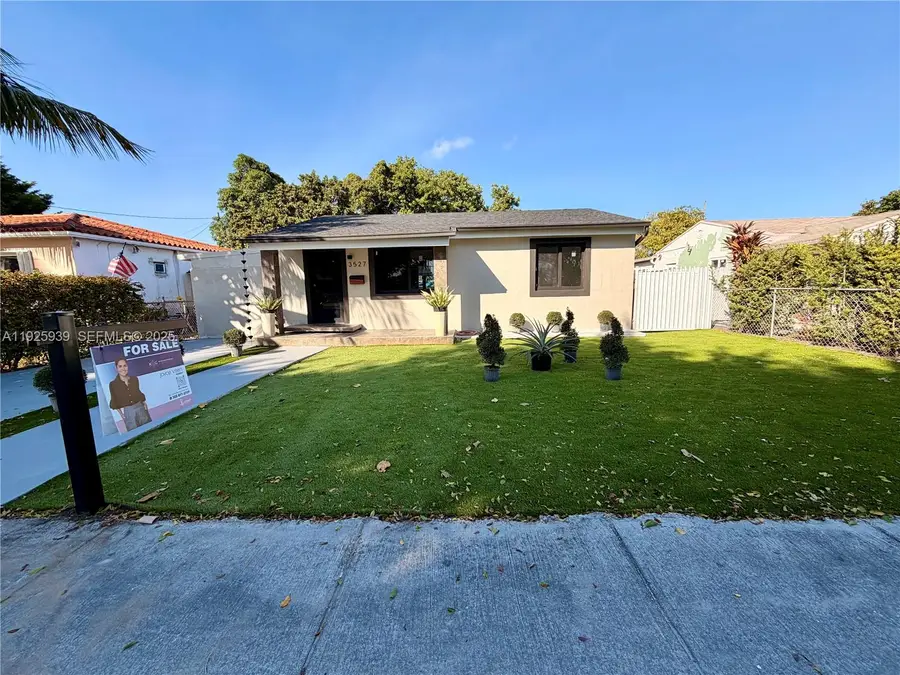 3527 NW 17th St, Miami, FL 33125 - Image #2