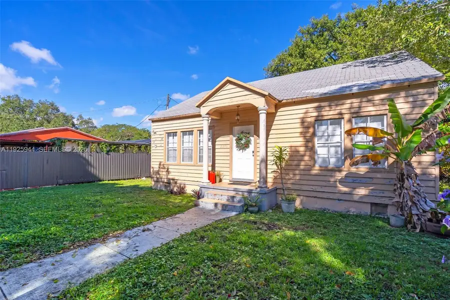 2271 SW 11th St, Miami, FL 33135 - Image #3