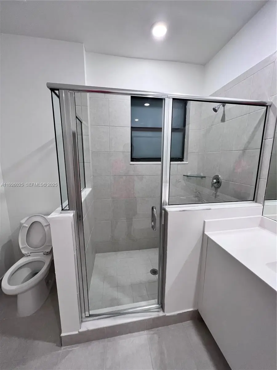 24647 SW 119th Pl, Homestead, FL 33032 - Image #2