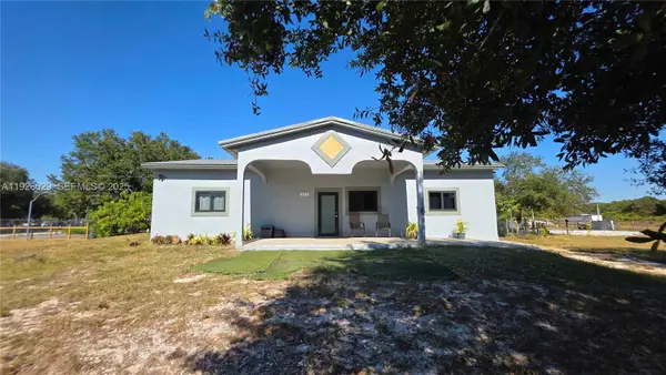 527 Perimeter Rd, La Belle, FL 33440