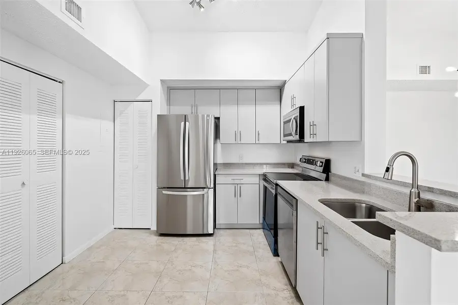 6992 SW 39th St #I302, Davie, FL 33314 - Image #3