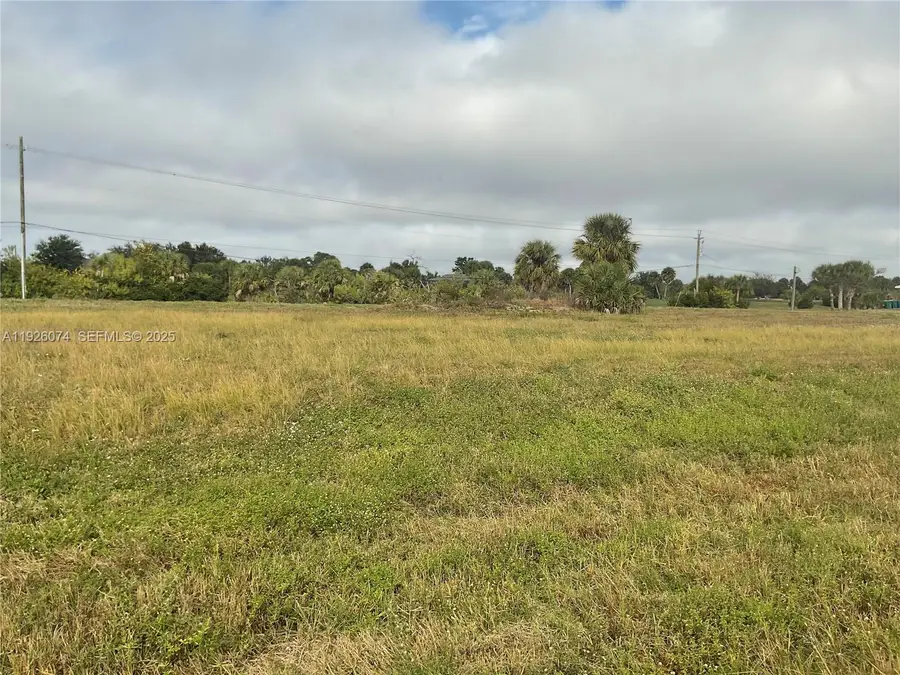 327 Boundary Blvd, Grove City Rotonda, FL 33947 - Image #2