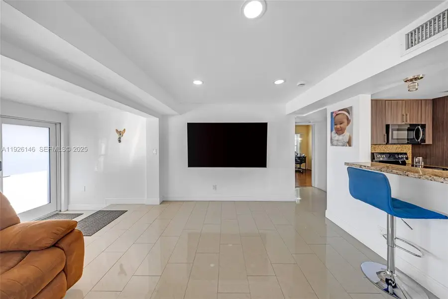 4660 E 4th Ave, Hialeah, FL 33013 - Image #2