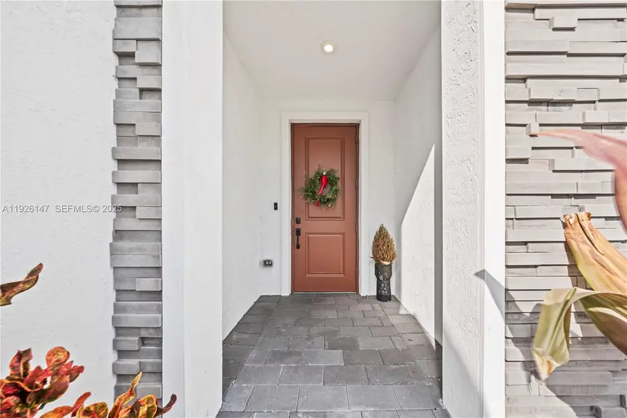 10887 SW 232nd Ter, Homestead, FL 33032 - Image #2