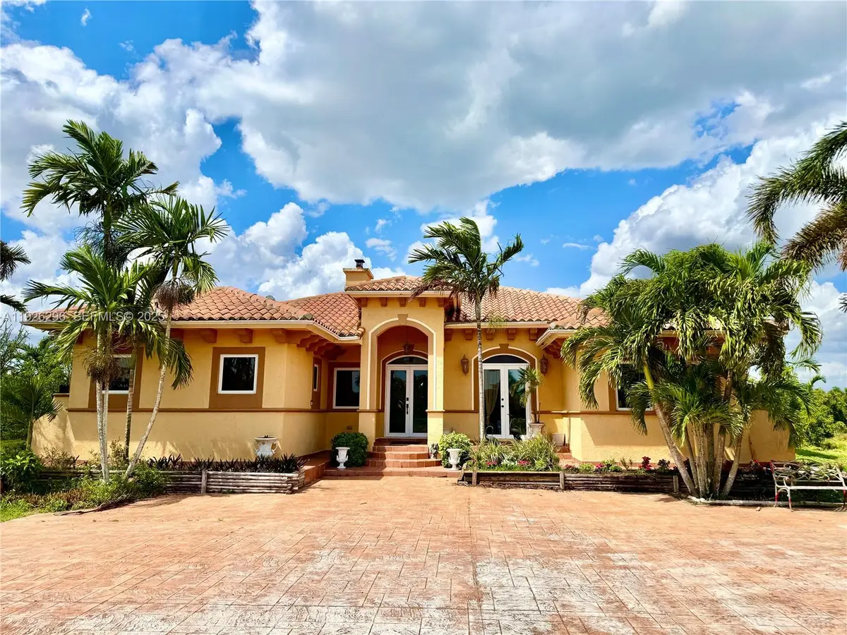 20401 SW 184th St, Miami, FL 33187 - Image #1