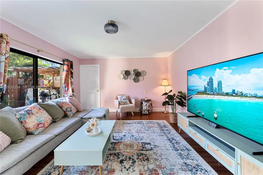 9118 SW 20th Ct, Davie, FL 33324 - Image #3