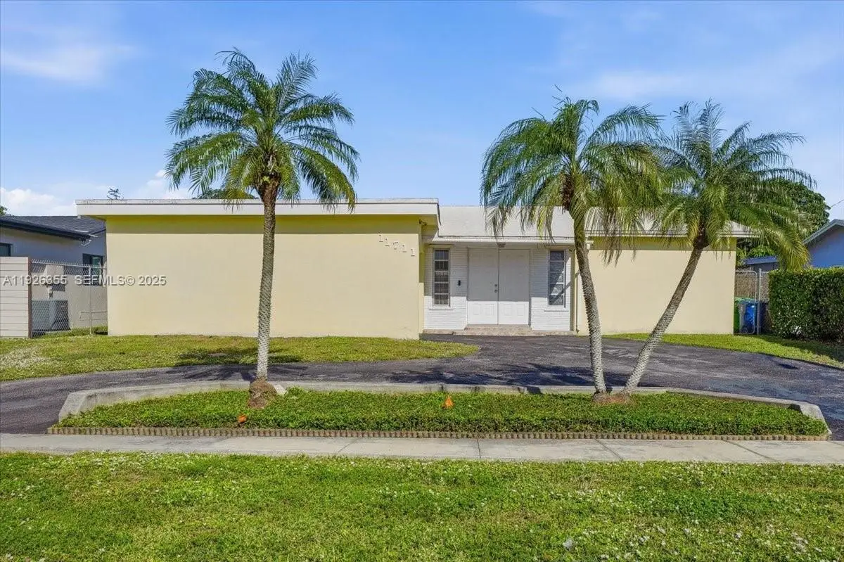 11711 NW 29th St, Sunrise, FL 33323 - Image #1
