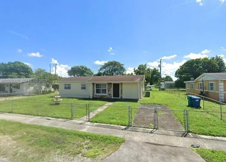 3222 NW 182nd St, Miami Gardens, FL 33056 - Image #1