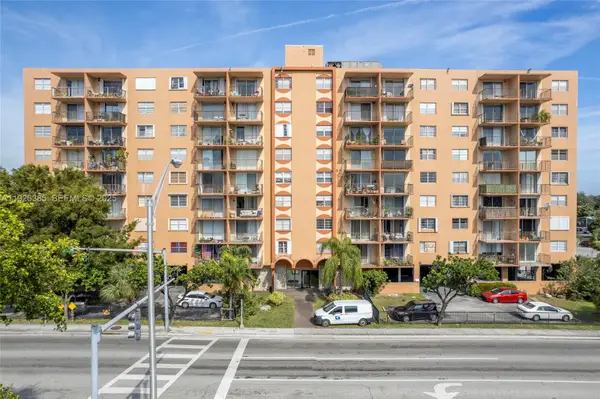 1465 NE 123rd St #PH9, North Miami, FL 33161