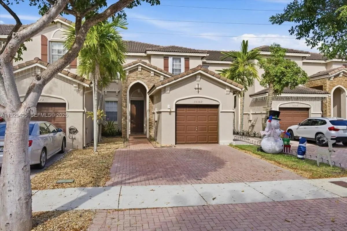 15369 SW 8th Ln, Miami, FL 33194 - Image #1