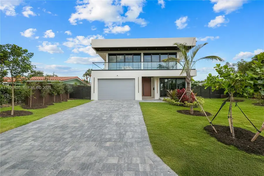 255 Capri Ave, Lauderdale By The Sea, FL 33308 - Image #3