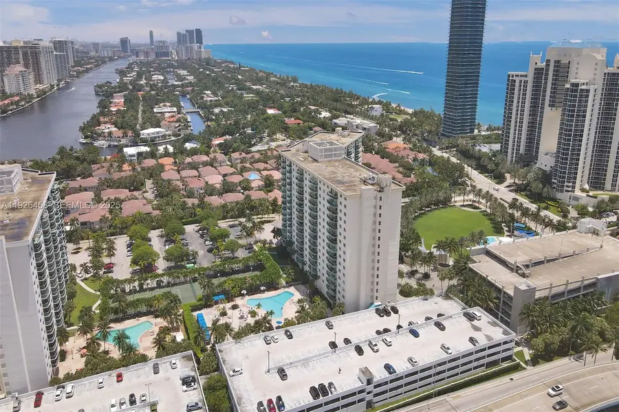 19370 Collins Ave #1504, Sunny Isles Beach, FL 33160 - Image #2
