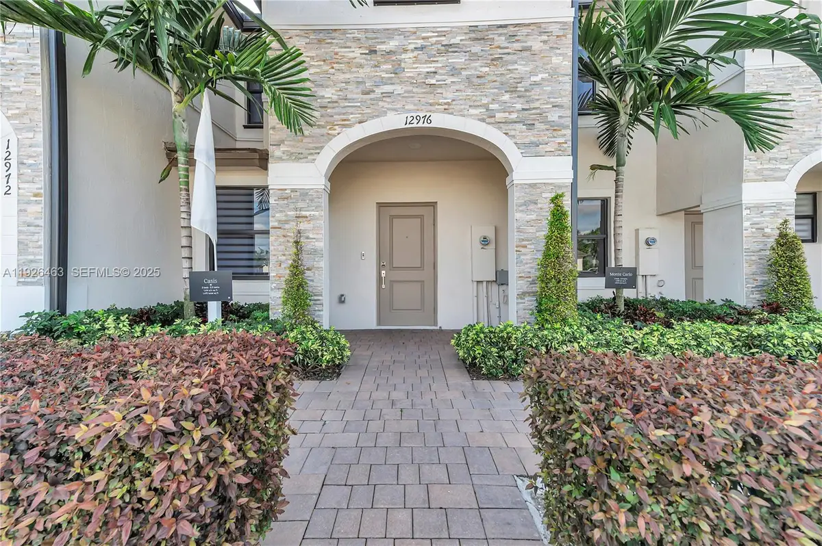 12976 SW 233rd Ter, Homestead, FL 33032 - Image #1