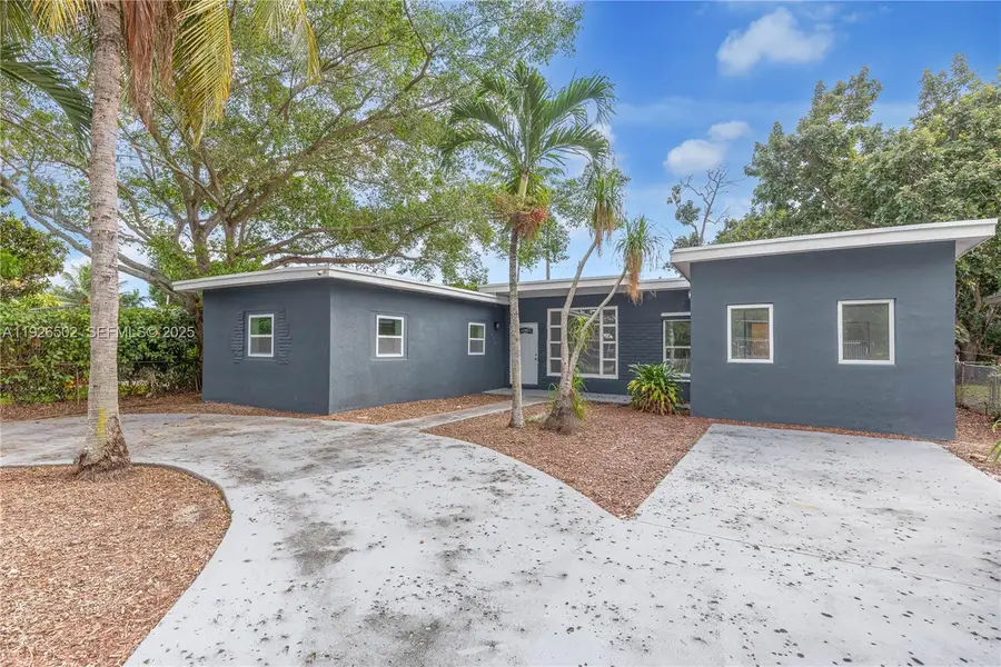 434 NW 110th St, Miami, FL 33168 - Image #2