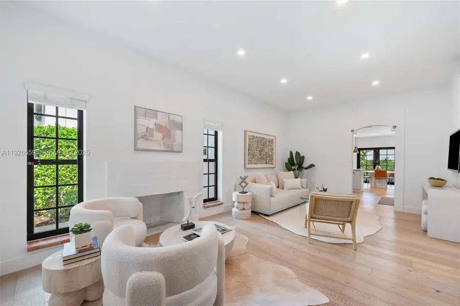 917 Granada Groves Ct., Coral Gables, FL 33134 - Image #2