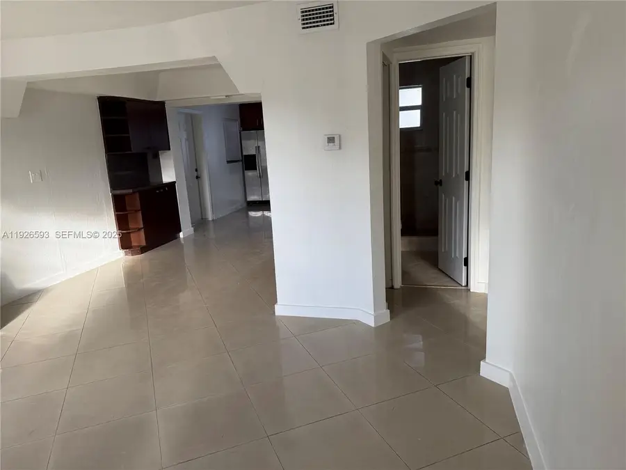 501 S 61st Ter, Hollywood, FL 33023 - Image #3