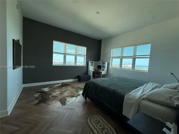 15051 Royal Oaks Ln #2601, North Miami, FL 33181