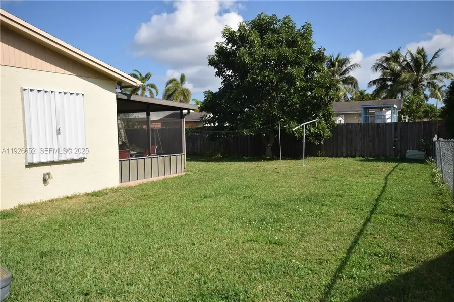 30613 SW 152nd Pl, Homestead, FL 33033 - Image #2
