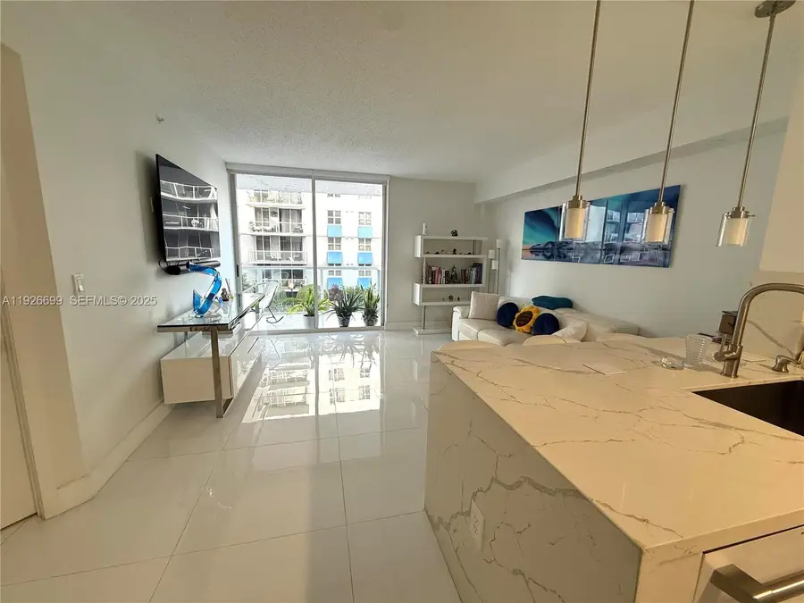 5077 NW 7th St #610, Miami, FL 33126 - Image #3
