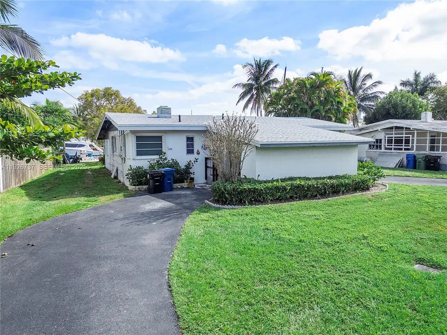 1212 Cordova Rd, Fort Lauderdale, FL 33316 - Image #2
