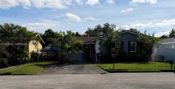 2926 NW 191st Ln, Miami Gardens, FL 33056