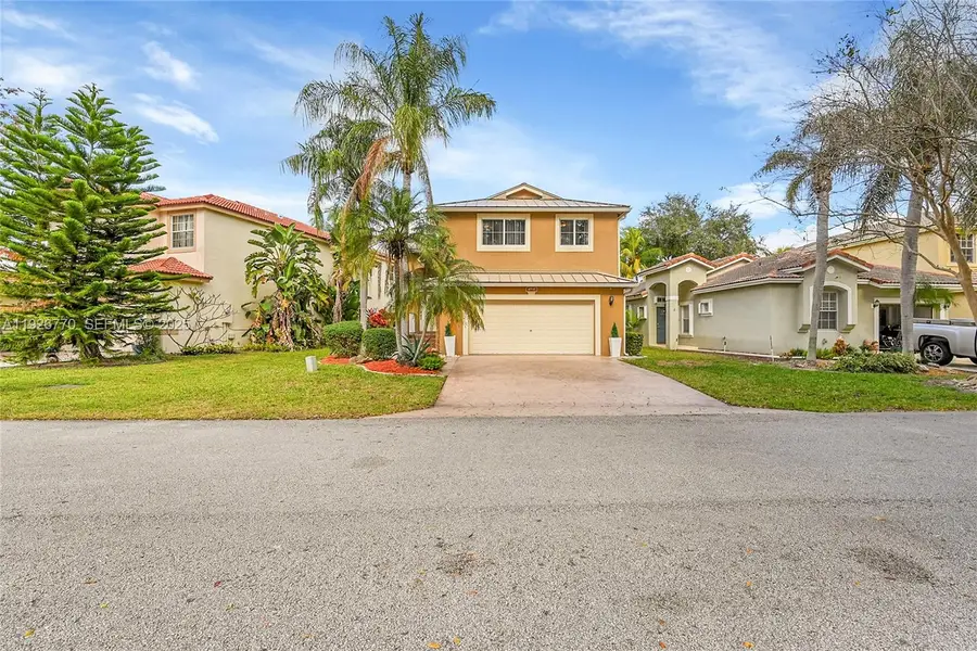 4941 Pelican St, Coconut Creek, FL 33073 - Image #2