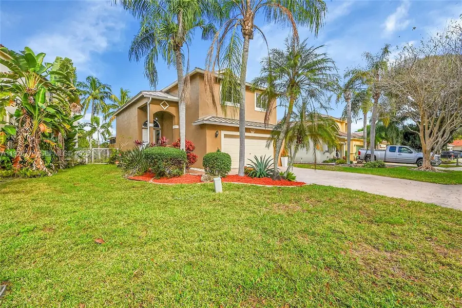4941 Pelican St, Coconut Creek, FL 33073 - Image #3