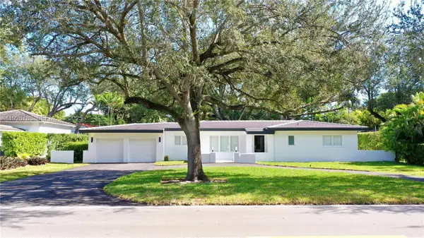 6011 Maynada St, Coral Gables, FL 33146