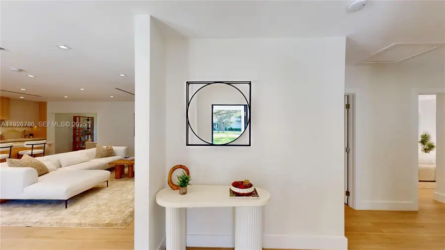 6011 Maynada St, Coral Gables, FL 33146 - Image #2