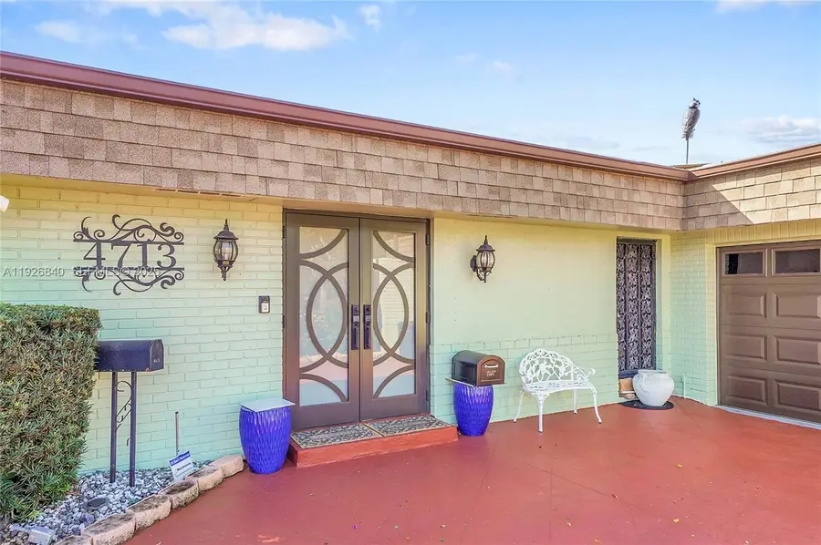 4713 Banyan Ln, Tamarac, FL 33319 - Image #2