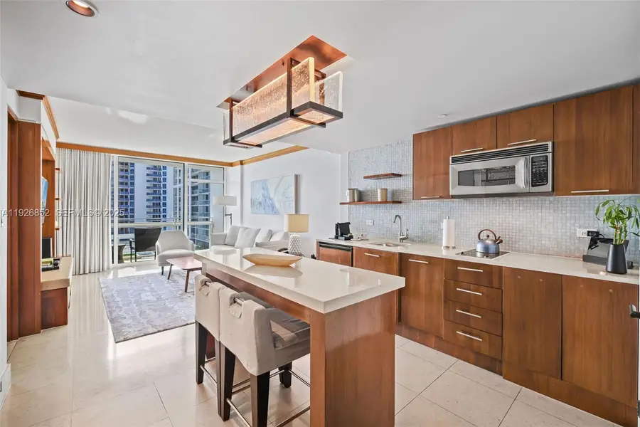 6801 Collins Ave #614 (legal 609), Miami Beach, FL 33141 - Image #2