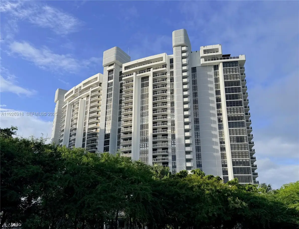9 Island Ave #415, Miami Beach, FL 33139 - Image #1