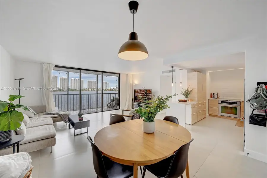 17500 N Bay Rd #S405, Sunny Isles Beach, FL 33160 - Image #2