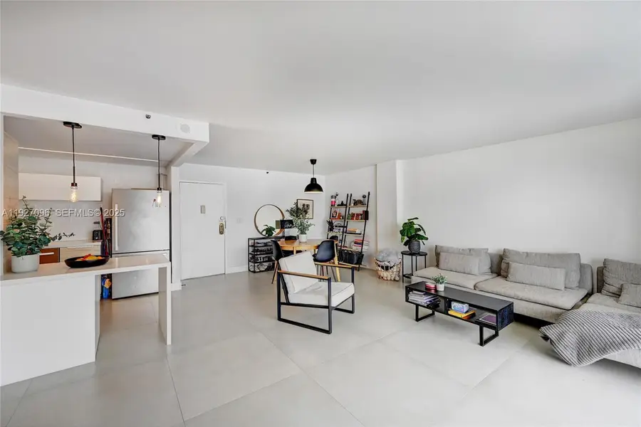 17500 N Bay Rd #S405, Sunny Isles Beach, FL 33160 - Image #3